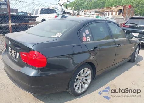 2011 BMW 328I xDrive z USA, uszkodzony, nr VIN WBAPK5G50BNN78951